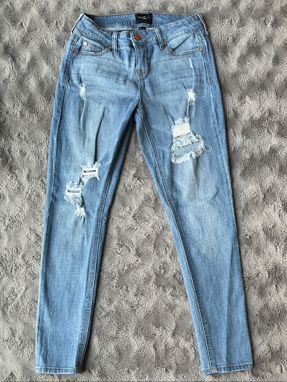 Medium wash Blue distressed Jeans